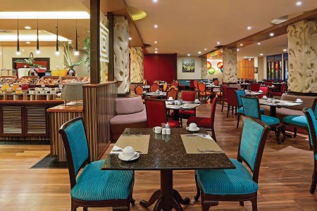 [lang en]Dining[/lang][lang th]ร้านอาหาร[/lang]